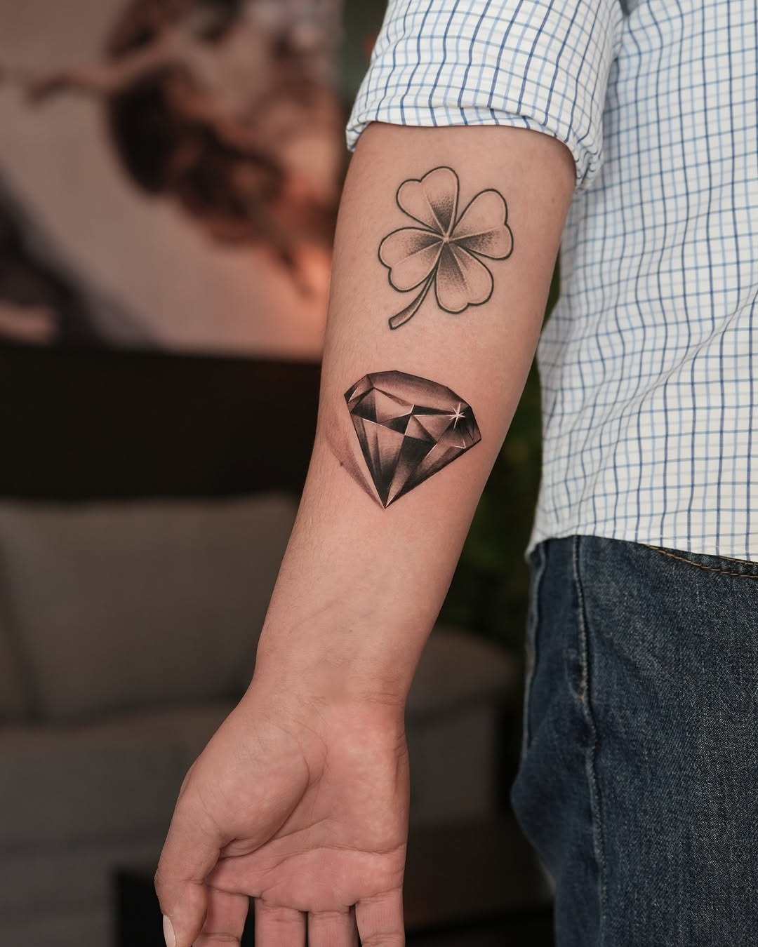 Stylish diamond tattoo paired with a clover. Tattoo Design