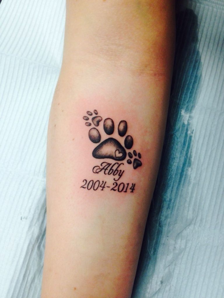 Splatter-Style Paw Print Tattoo Design