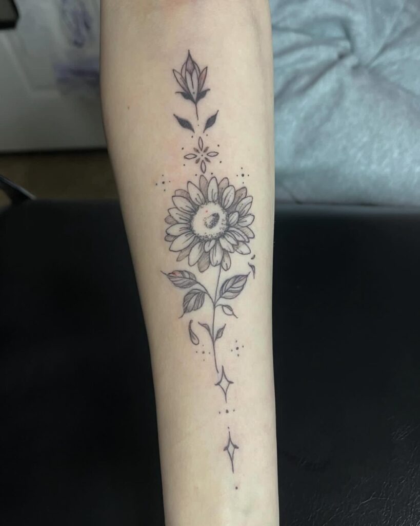 Minimalist Sunflower Tattoo Tattoo Design