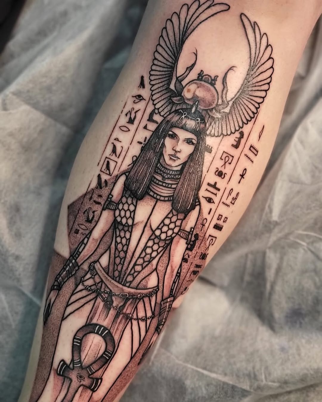 Stunning Egyptian Goddess Tattoo With Scarab Tattoo Design