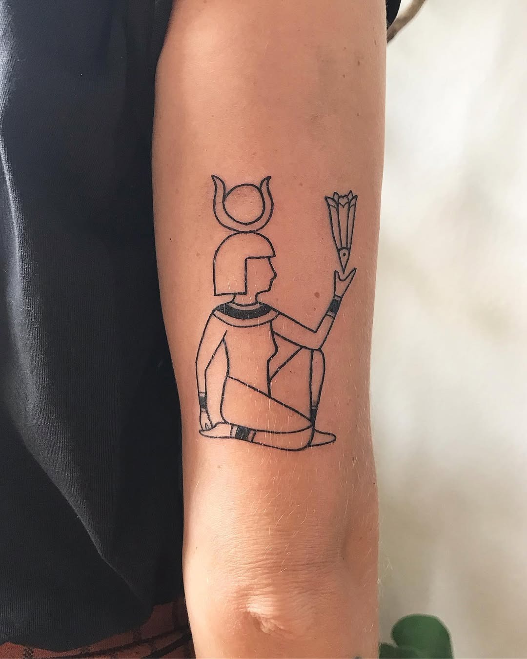 Stylish Egyptian goddess inked in minimalist design Tattoo Design