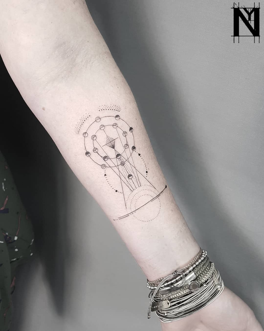 Minimalist Ferris Wheel Tattoo with Geometric Touch Tattoo Design