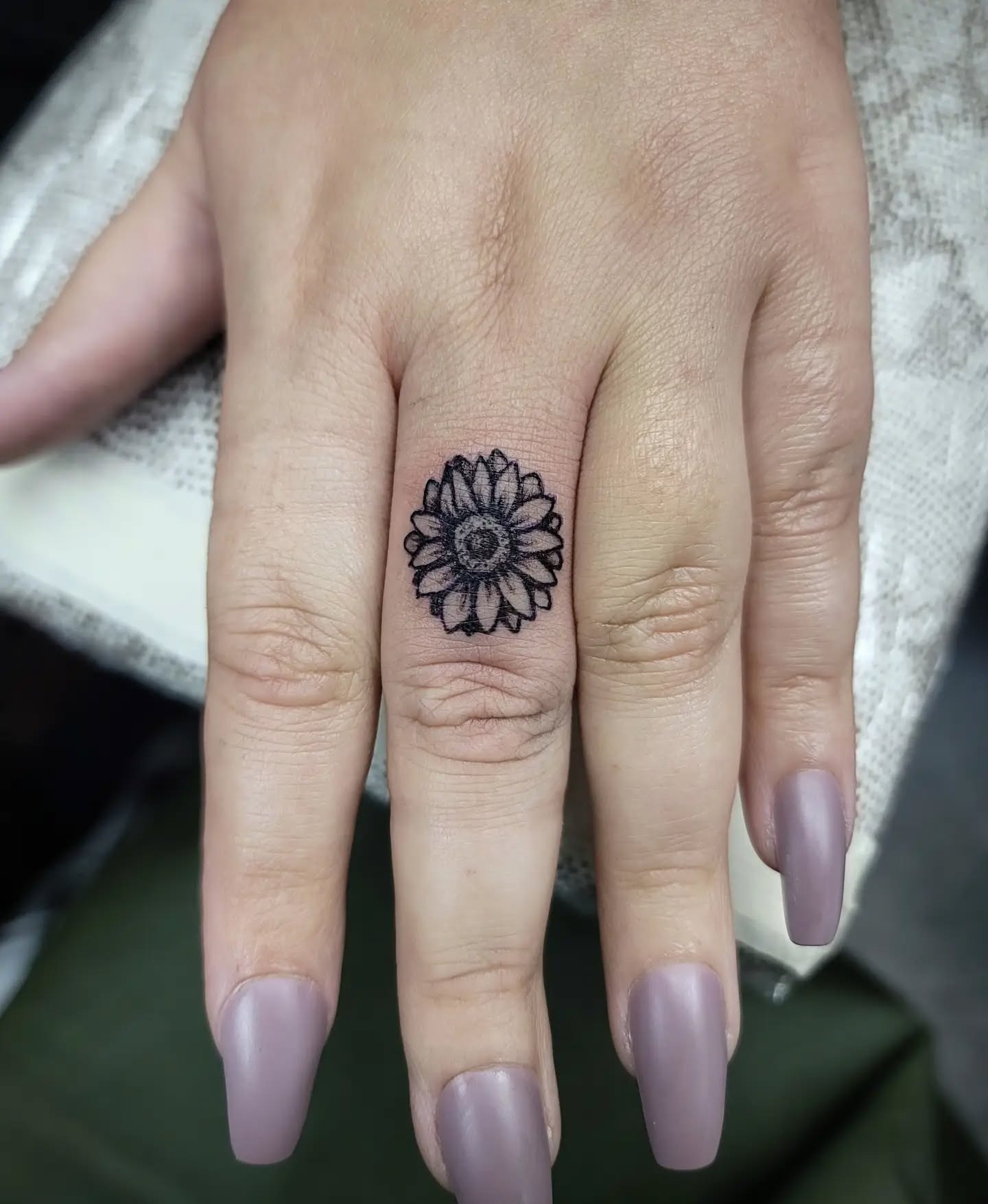Hop Flower Finger Tattoo Tattoo Design