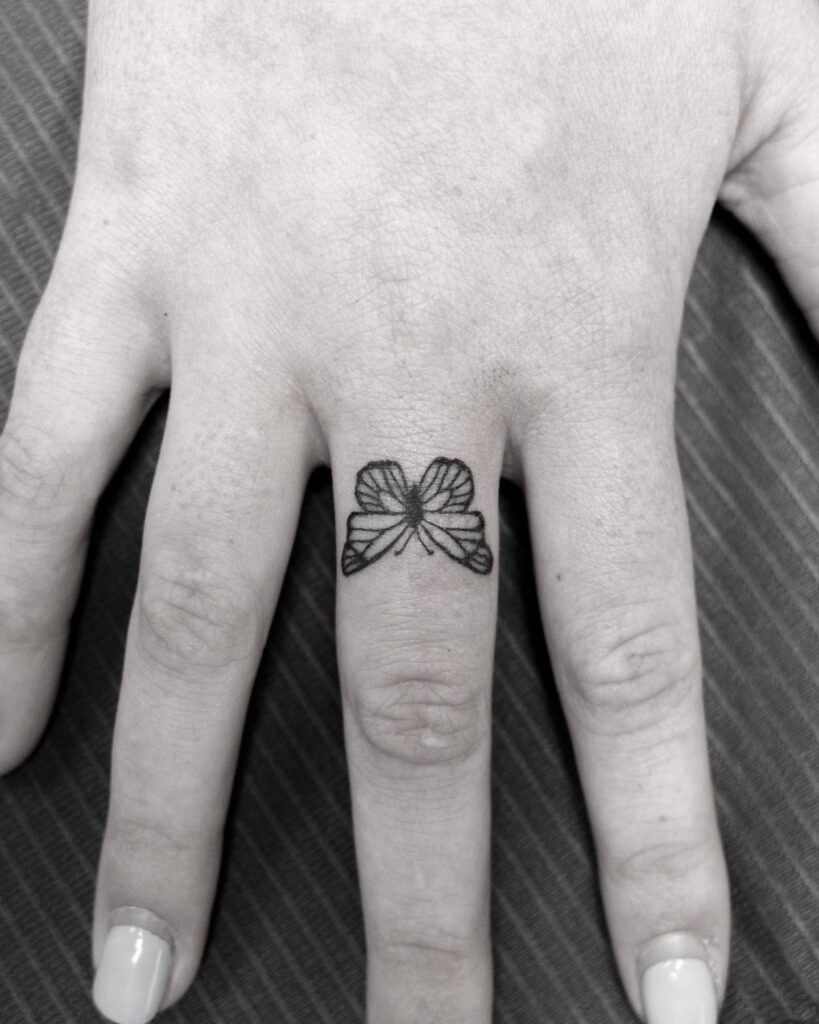 Spiderweb Finger Tattoo Tattoo Design