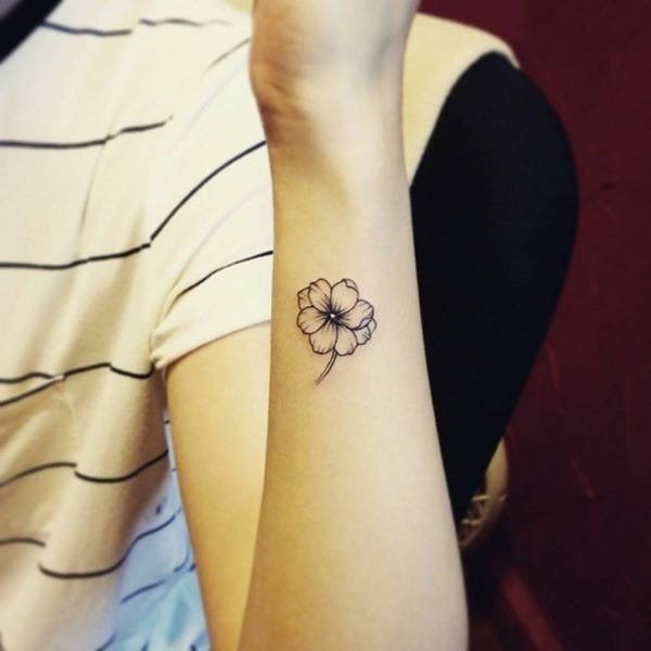 Small Flower Tattoo Tattoo Design