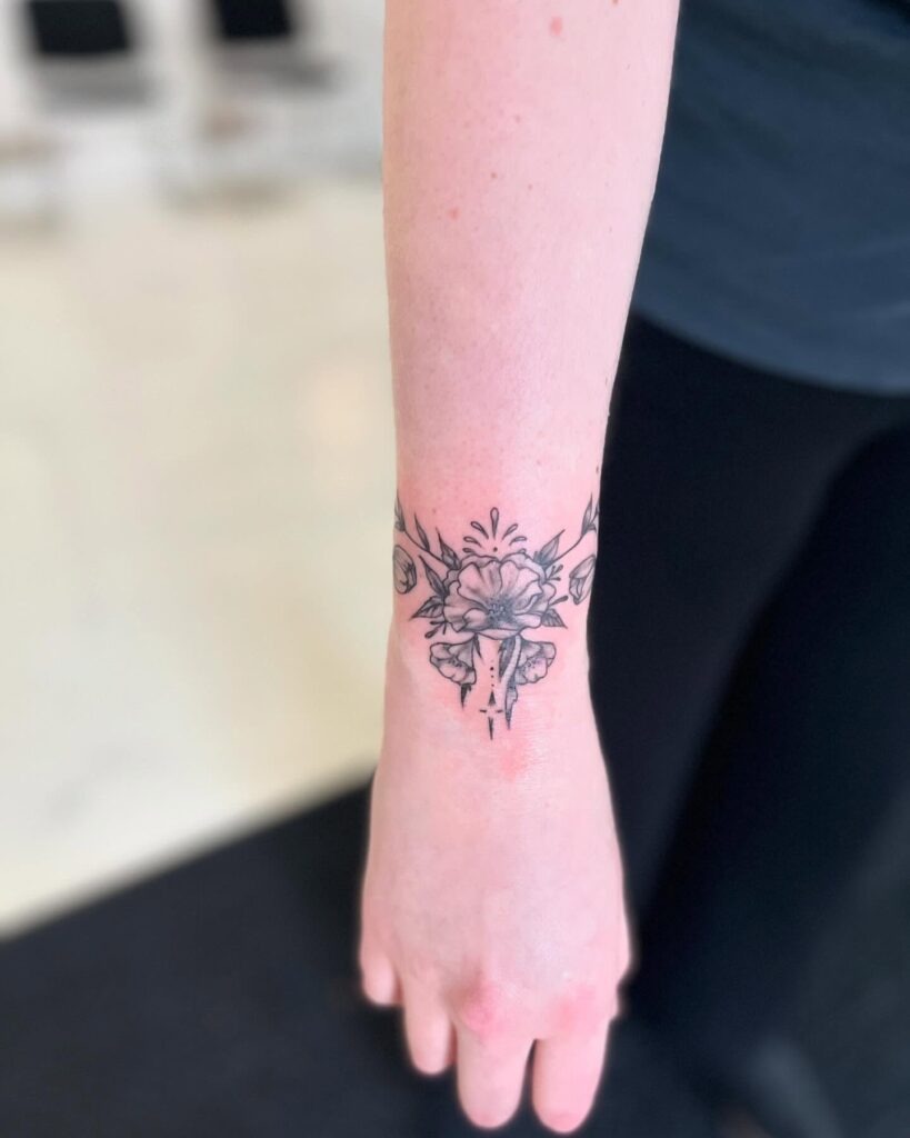 Elegant Lily Wristband Tattoo Tattoo Design