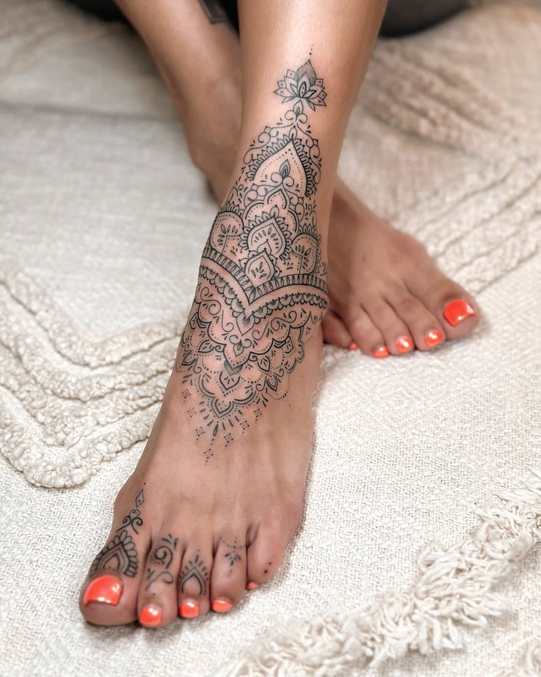 Elegant Intricate Foot Tattoo Design Inspiration Tattoo Design