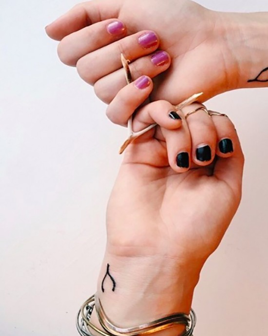Mirrored Half-Carambola Friendship Tattoo Tattoo Design
