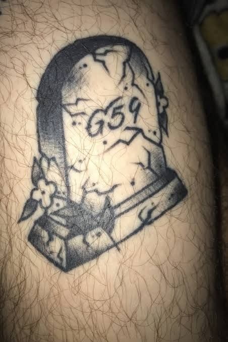 G59 Cracked Tombstone Tattoo Tattoo Design