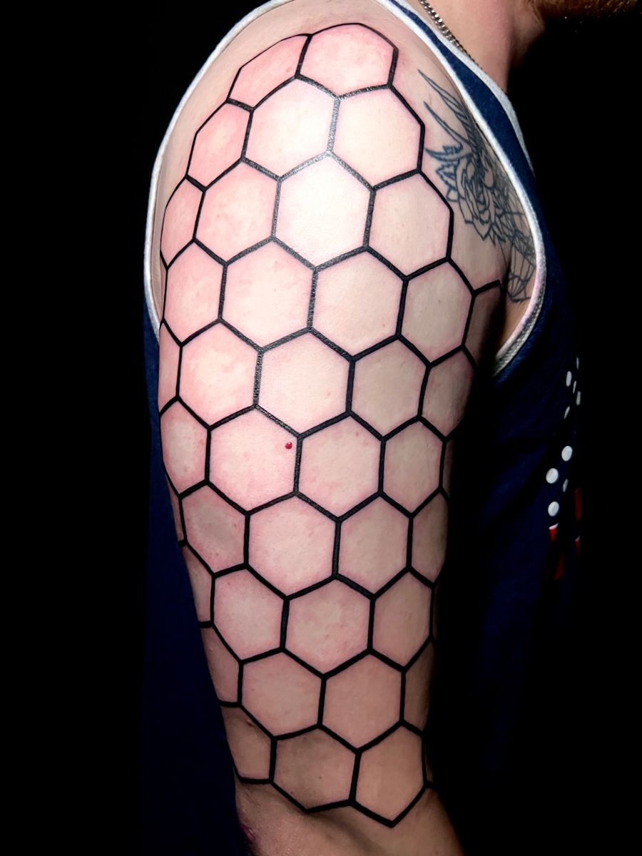 Honeycomb Shoulder Pattern Tattoo Tattoo Design