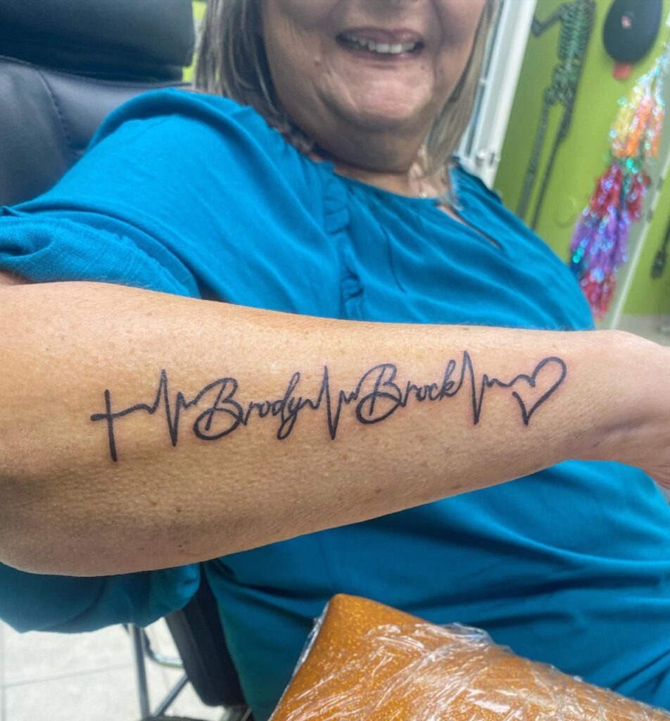 Heart Names Chain Tattoo Design