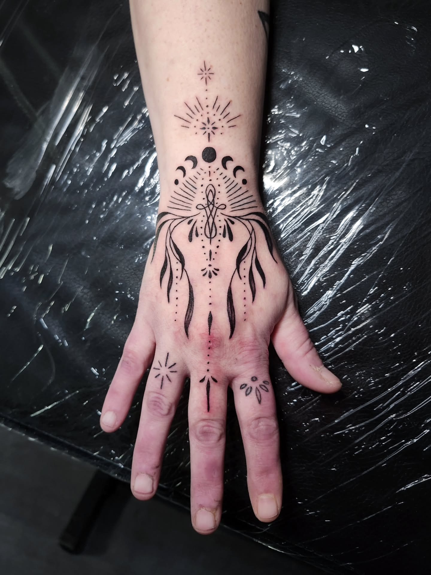 Celestial Stars and Micro Hearts Finger Set Design