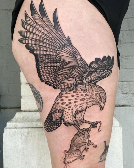 Japanese-Style Diving Hawk Upper Arm Tattoo Tattoo Design