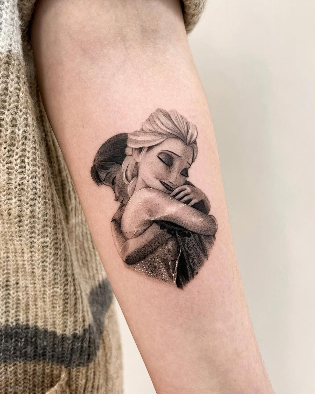 Charming sister tattoos of sun and palms Tattoo Design