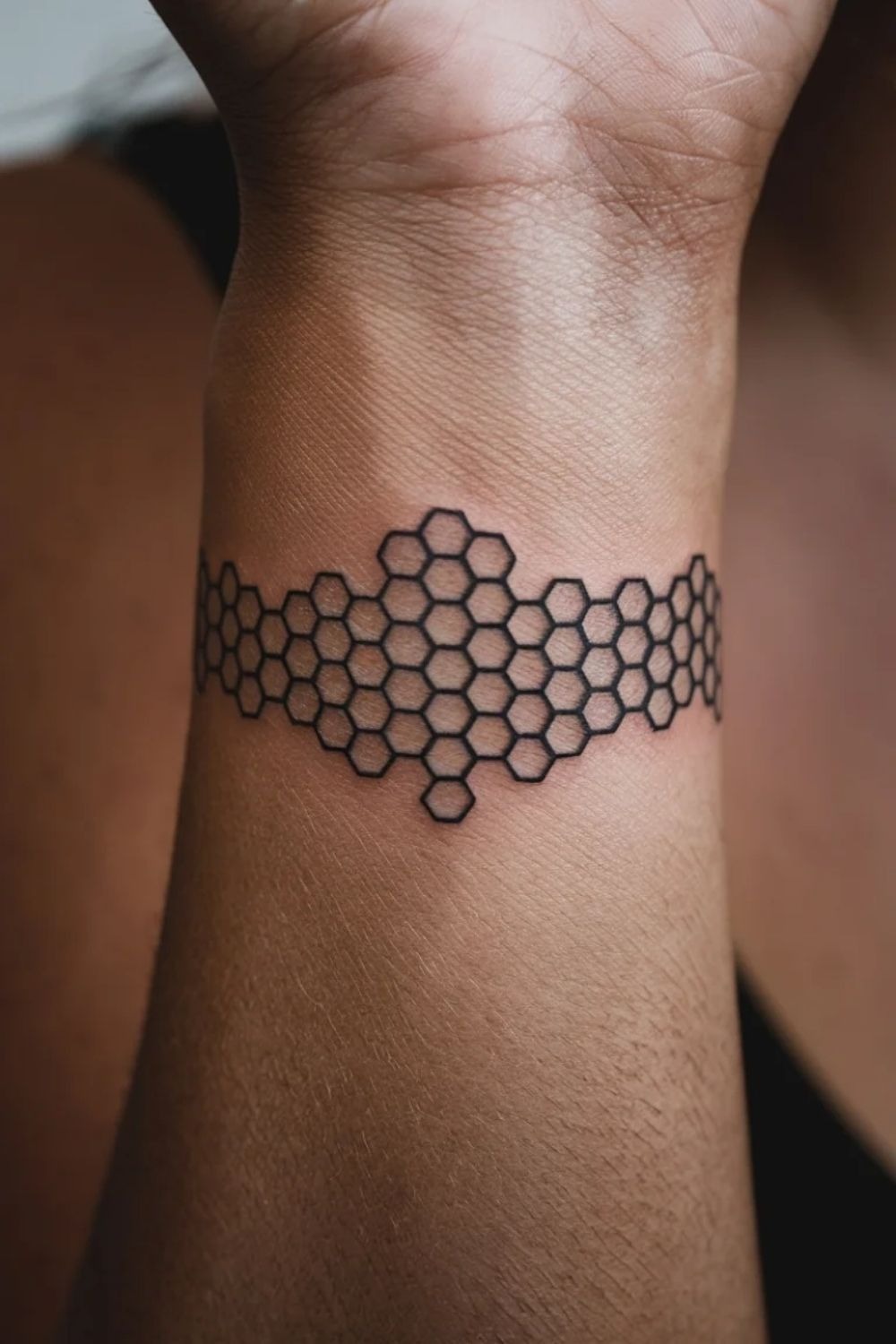 Bee and Blossoms Knee Honeycomb Tattoo Design