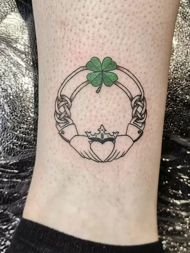 Claddagh Symbol with Shamrock Tattoo Design