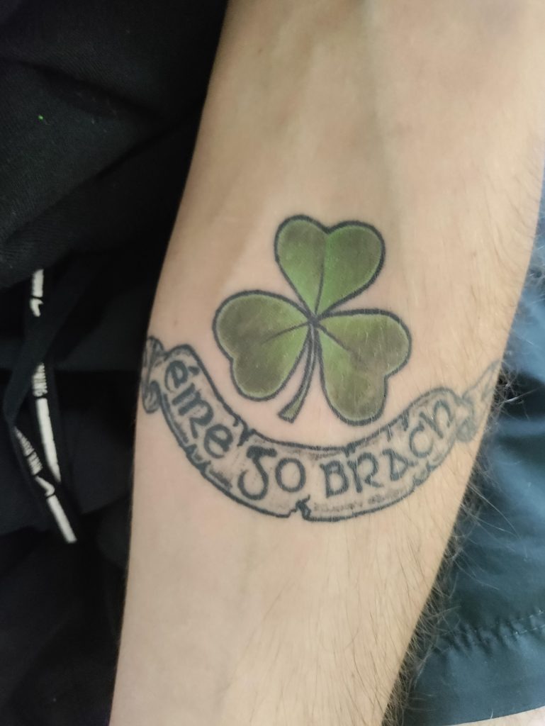 Shamrock with "Éire go Brách" Banner Tattoo Design