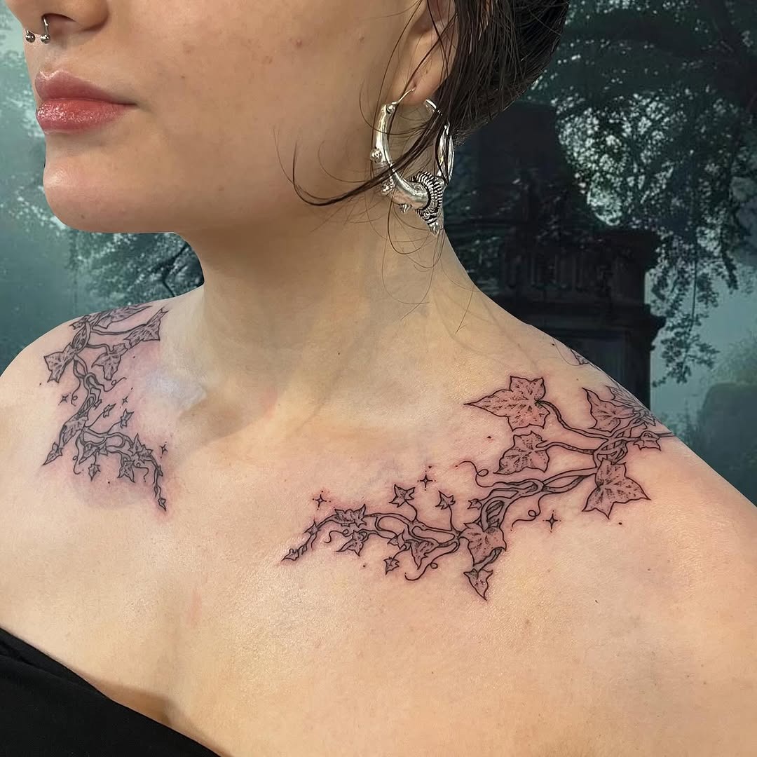Delicate Ivy Tattoo with Intricate Detailing Tattoo Design