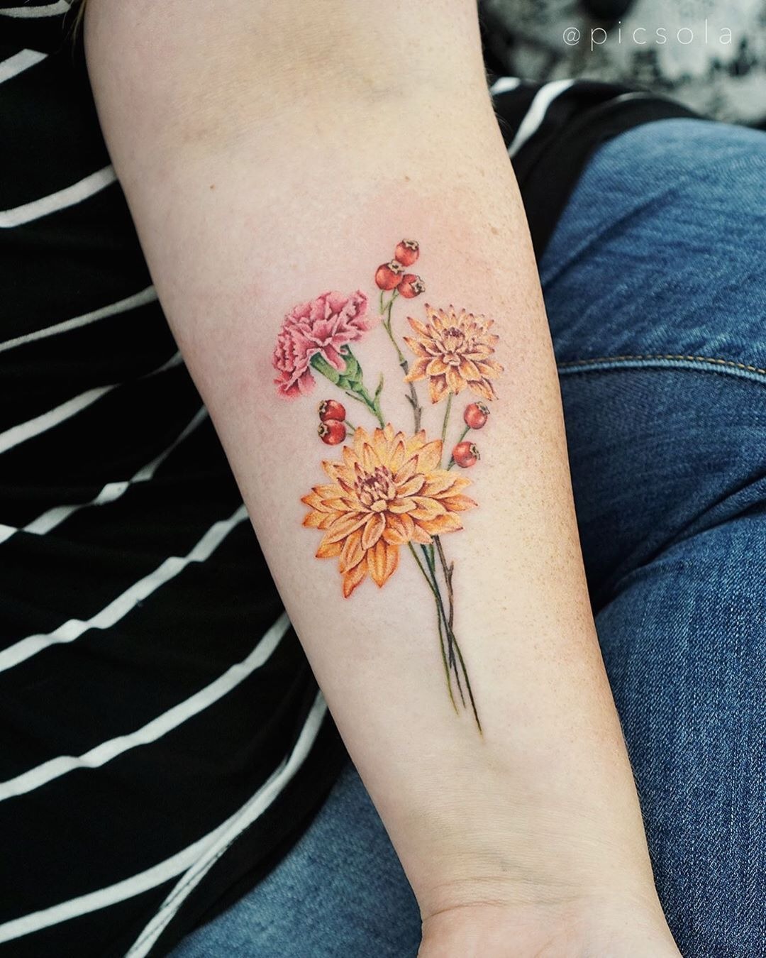 Going with the Carnation-Snowdrop Combination Tattoo Design