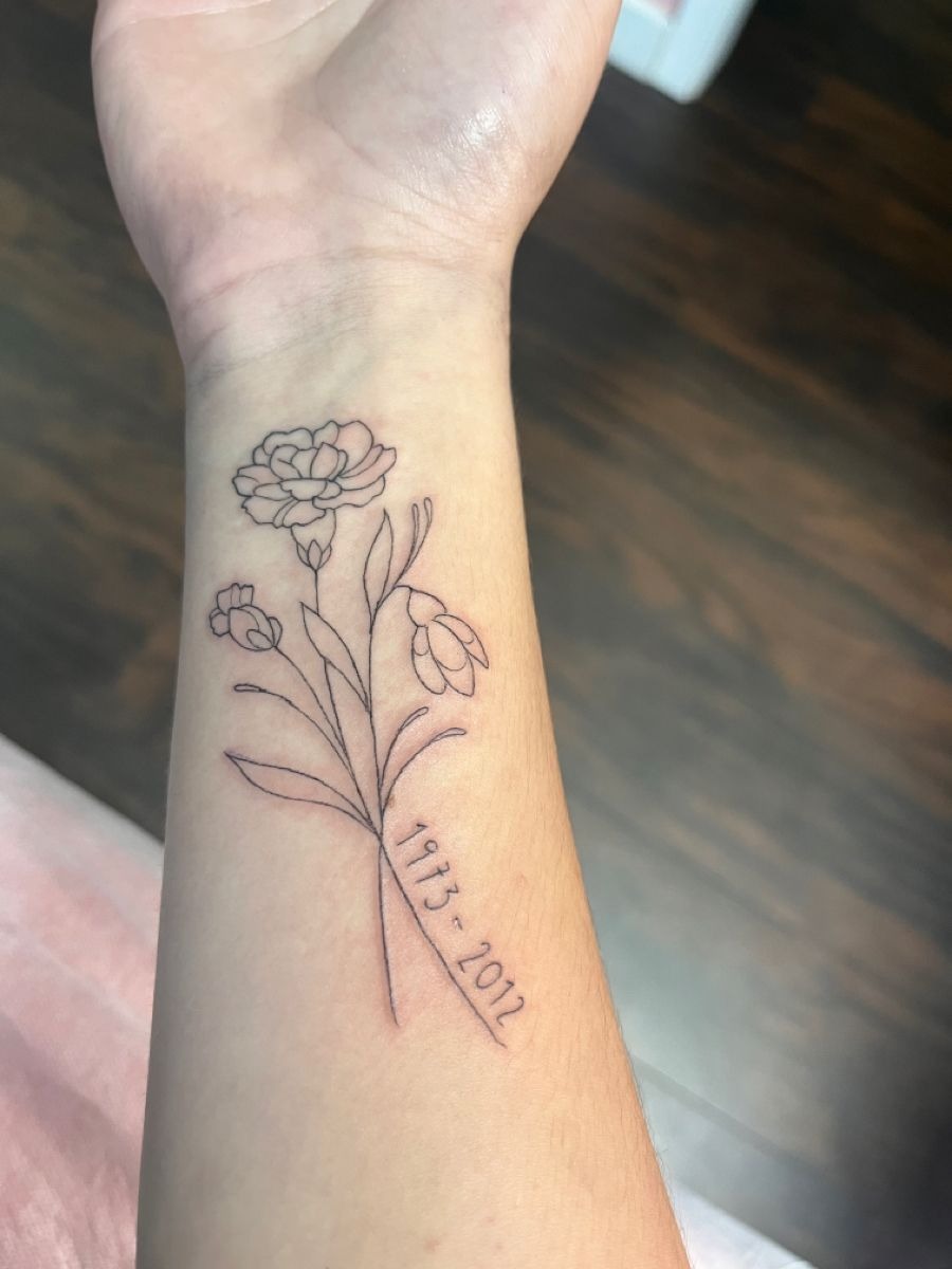Vivid Red Carnation Tattoo Tattoo Design