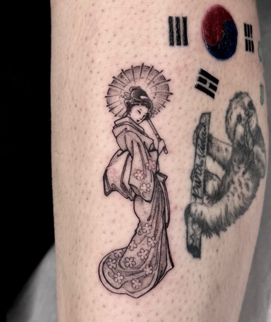 Beautiful geisha with floral kimono tattoo Tattoo Design