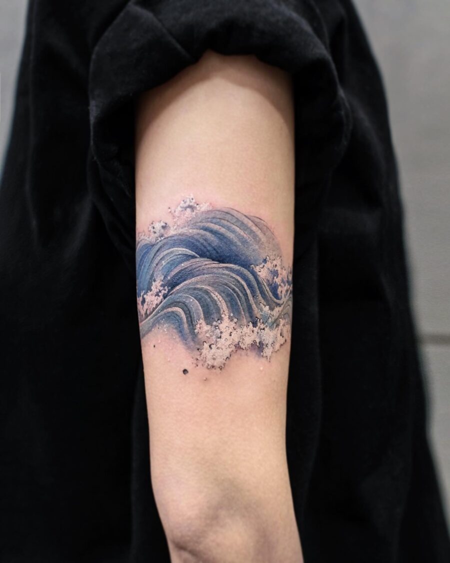 Captivating Ocean Waves in Tattoo Art Tattoo Design