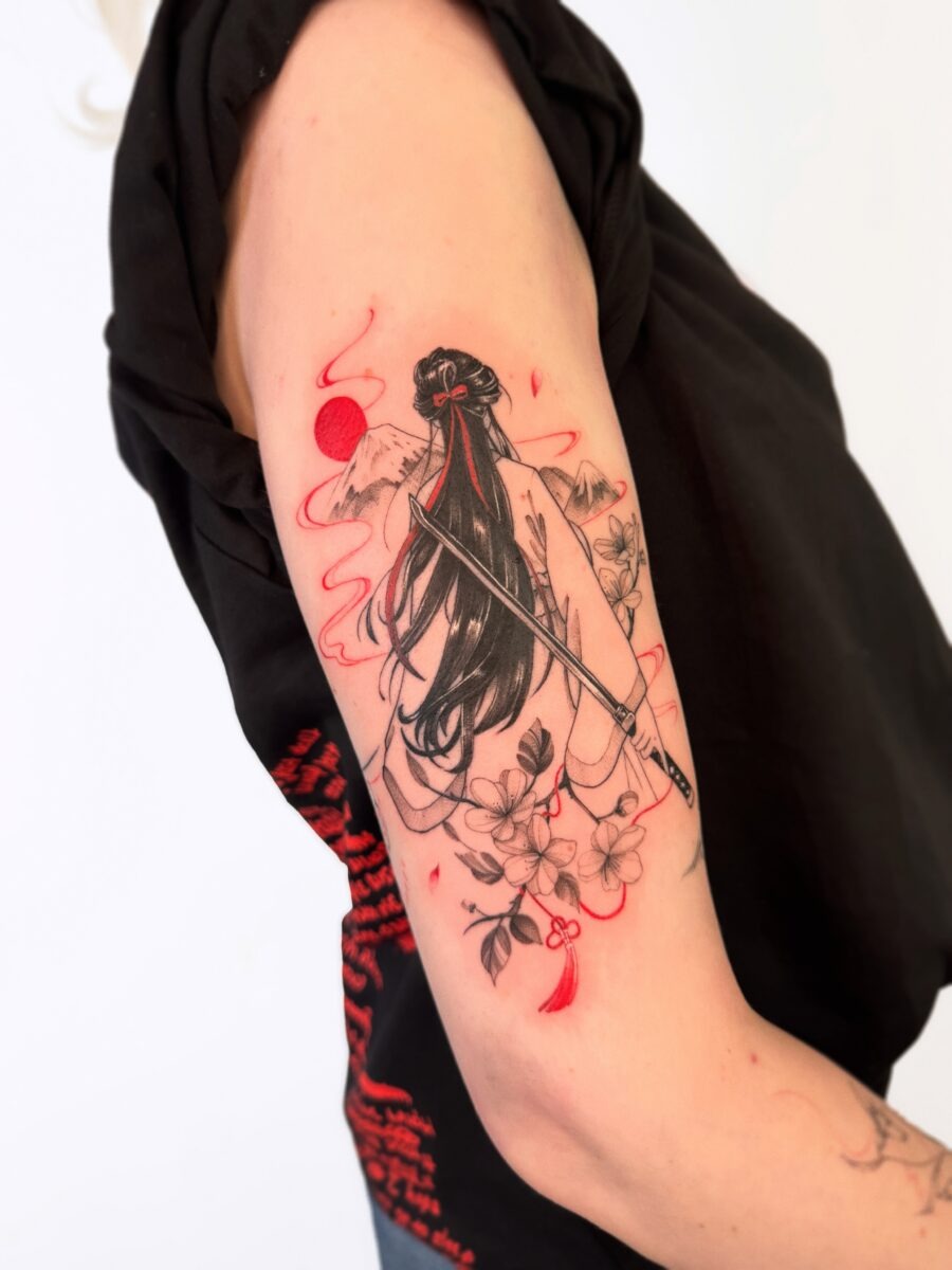 Elegant Japanese tattoo with a graceful woman Tattoo Design