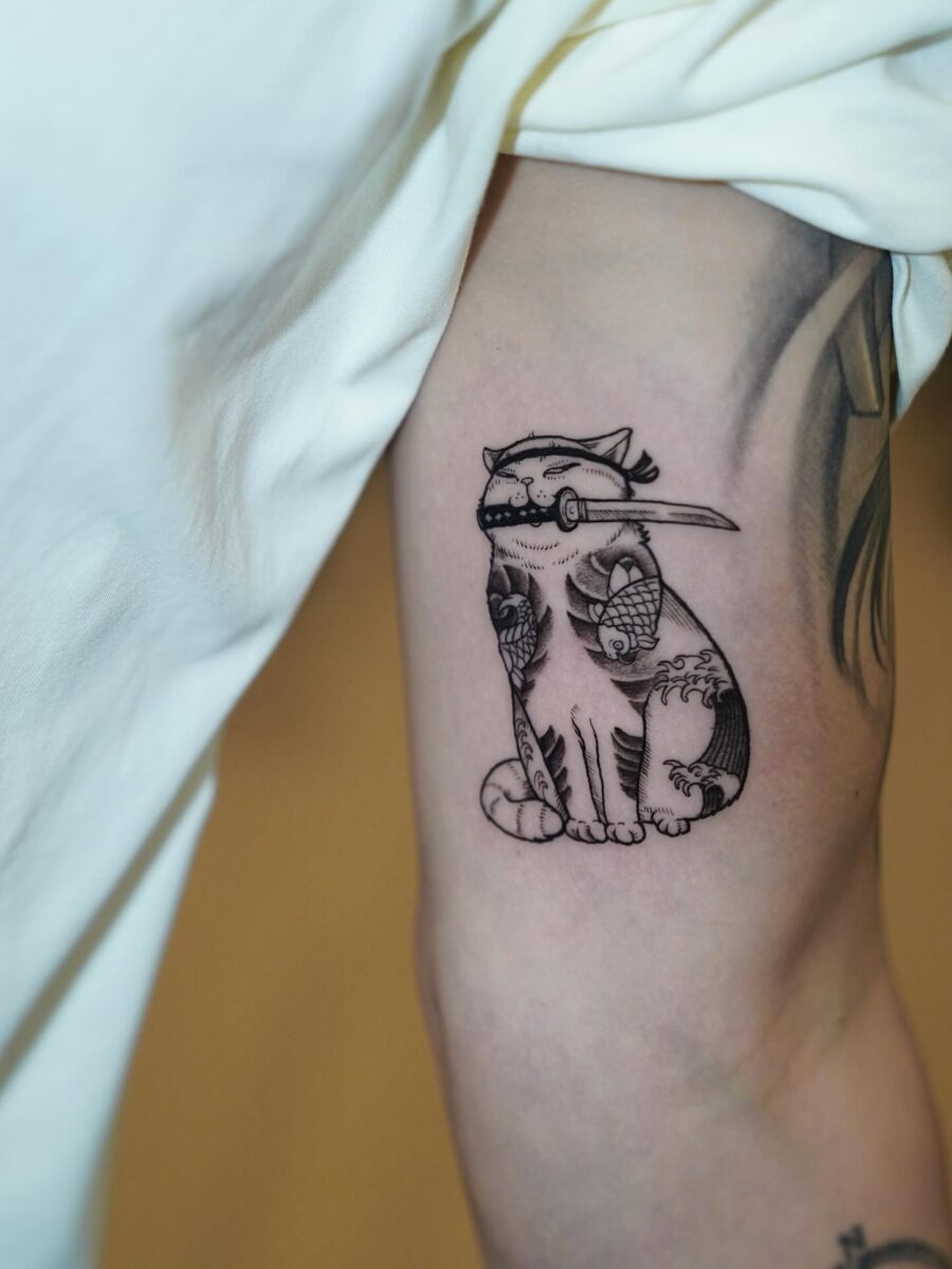 Sleek and Stylish Japanese Cat Tattoo Tattoo Design