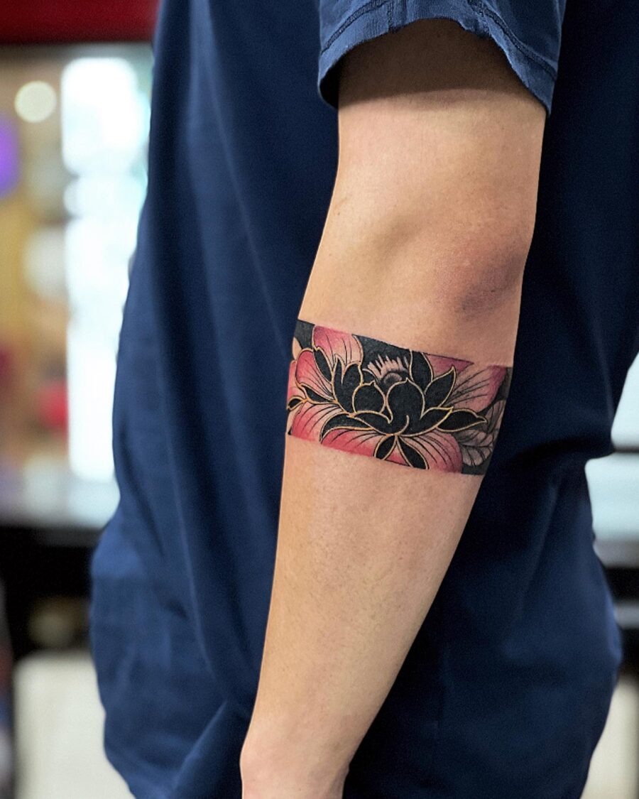Stunning Floral Japanese Tattoo on Arm Tattoo Design