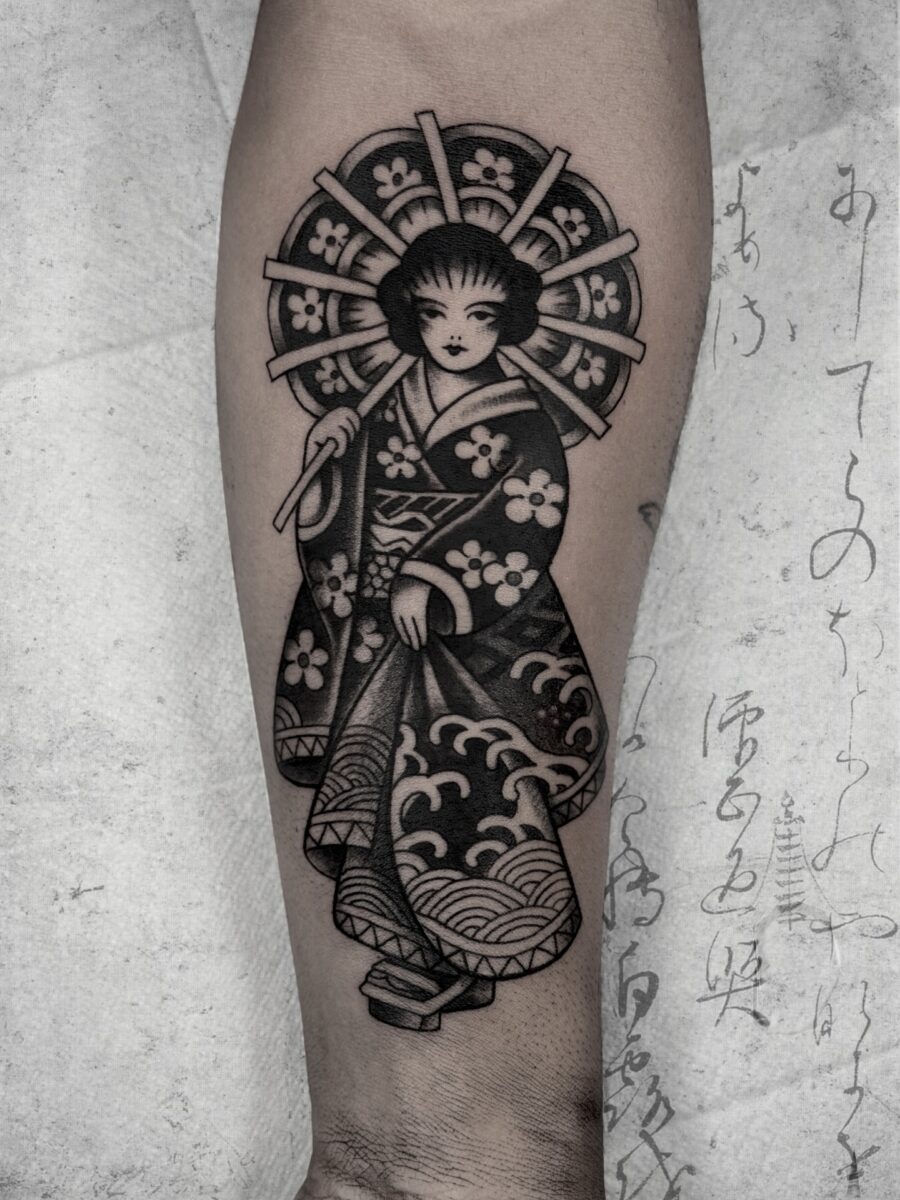 Traditional Geisha in Elegant Kimono Design Tattoo Design