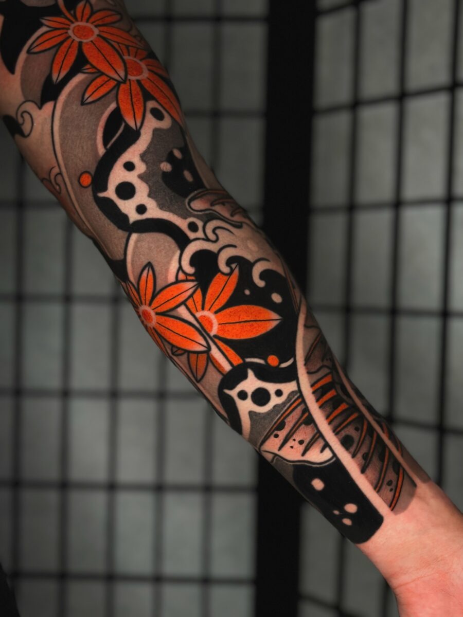 Vibrant Flowers Emphasizing Japanese Tattoo Art Tattoo Design