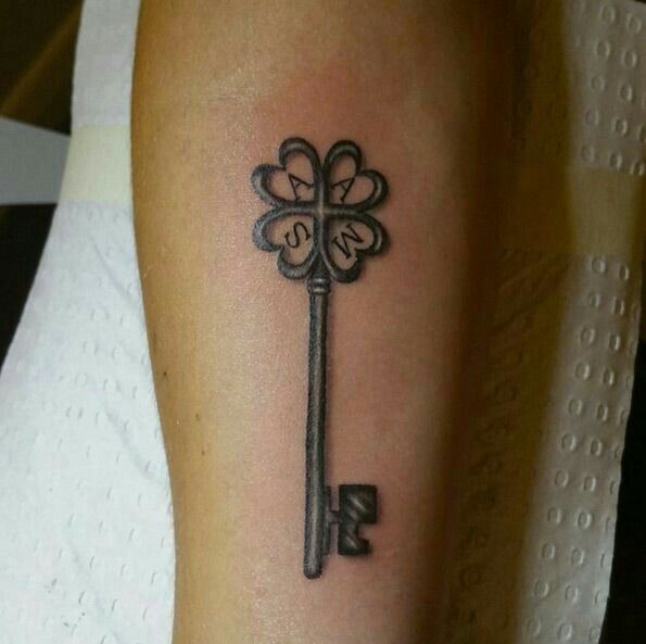 Four-Leaf Clover Key Tattoo Tattoo Design