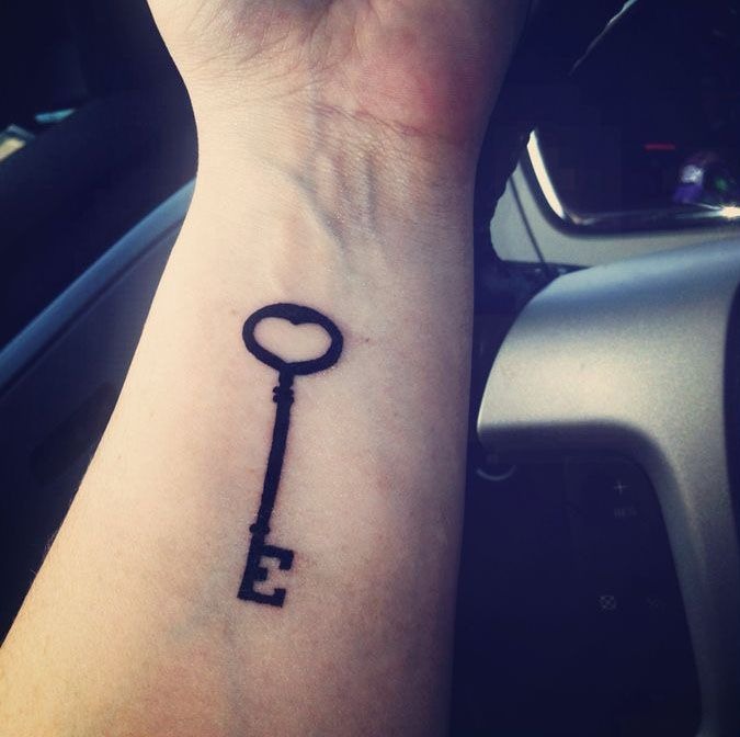 Simple Black Key Wrist Tattoo Tattoo Design