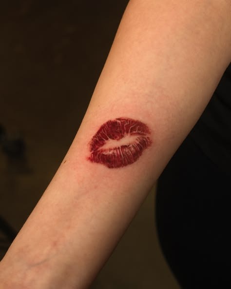 Deep Red Realistic Kiss Tattoo Tattoo Design