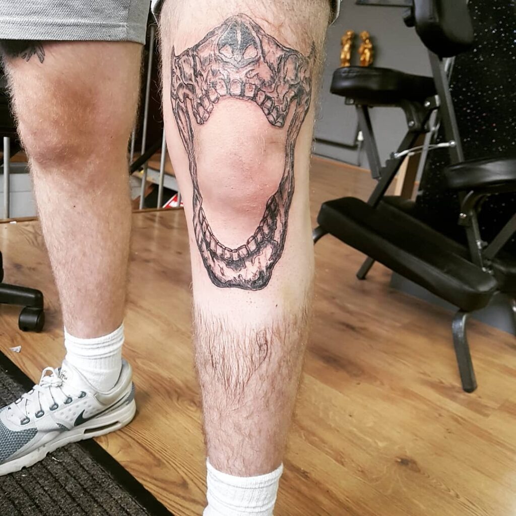 Fierce Jawbone Knee Frame Tattoo Tattoo Design