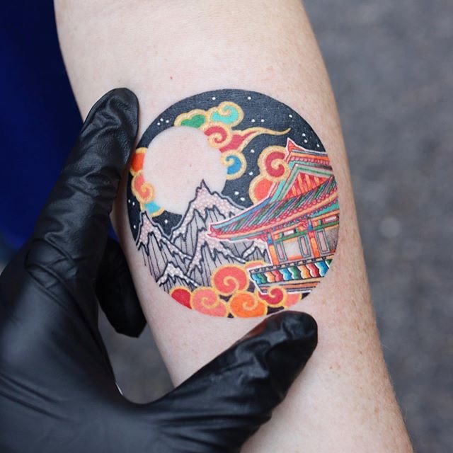 Vibrant Korean Landscape: A Circular Window into Tradition Tattoo Design