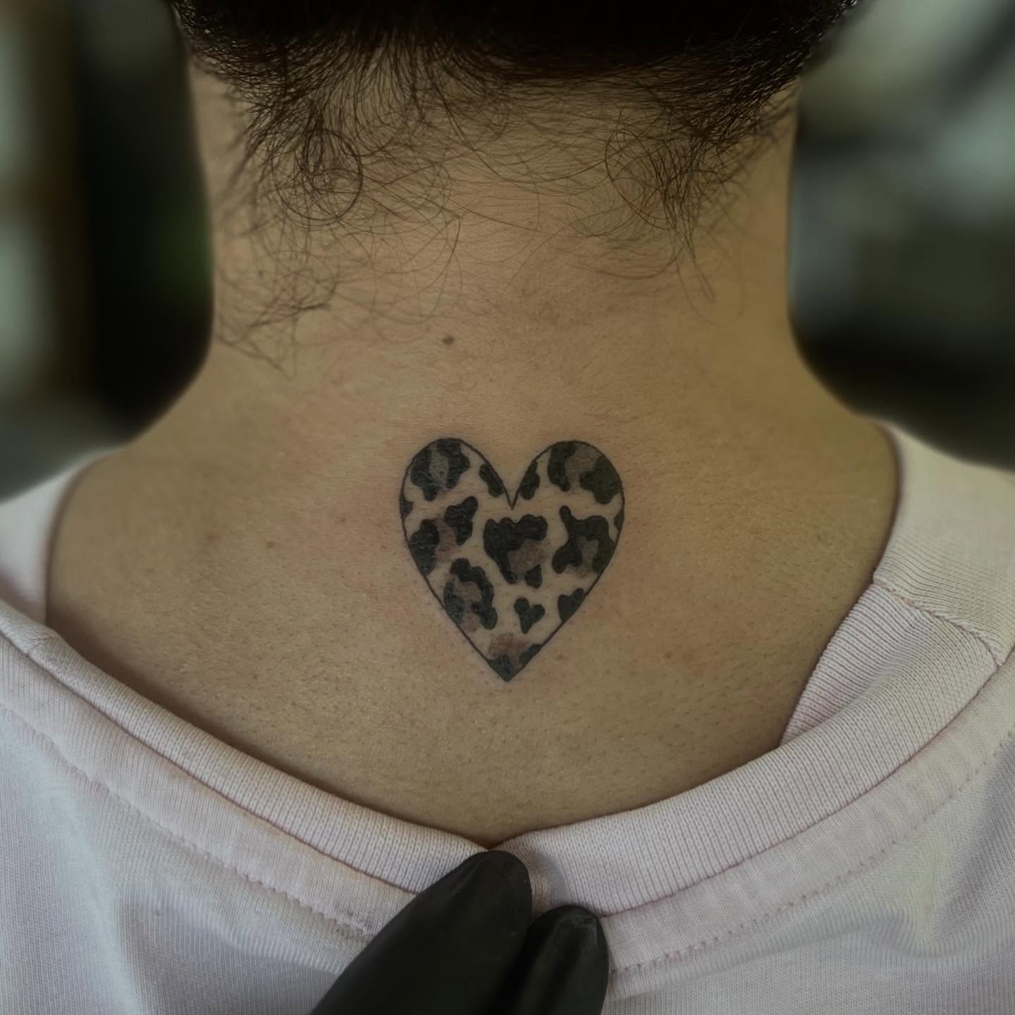 Leopard Print Shoulder Cap Tattoo Tattoo Design