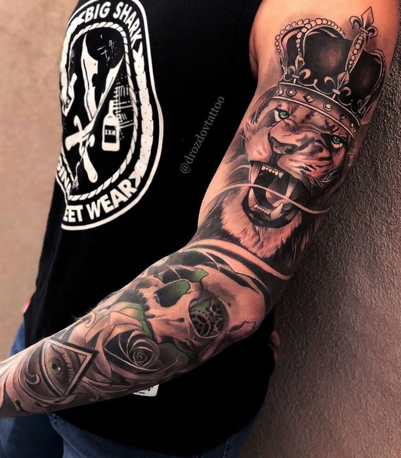 Half Geometric Half Realistic Lion Tattoo Tattoo Design