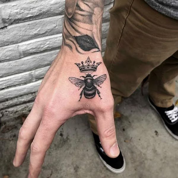 Cute Cartoon-Style Bumble Bee Tattoo Design
