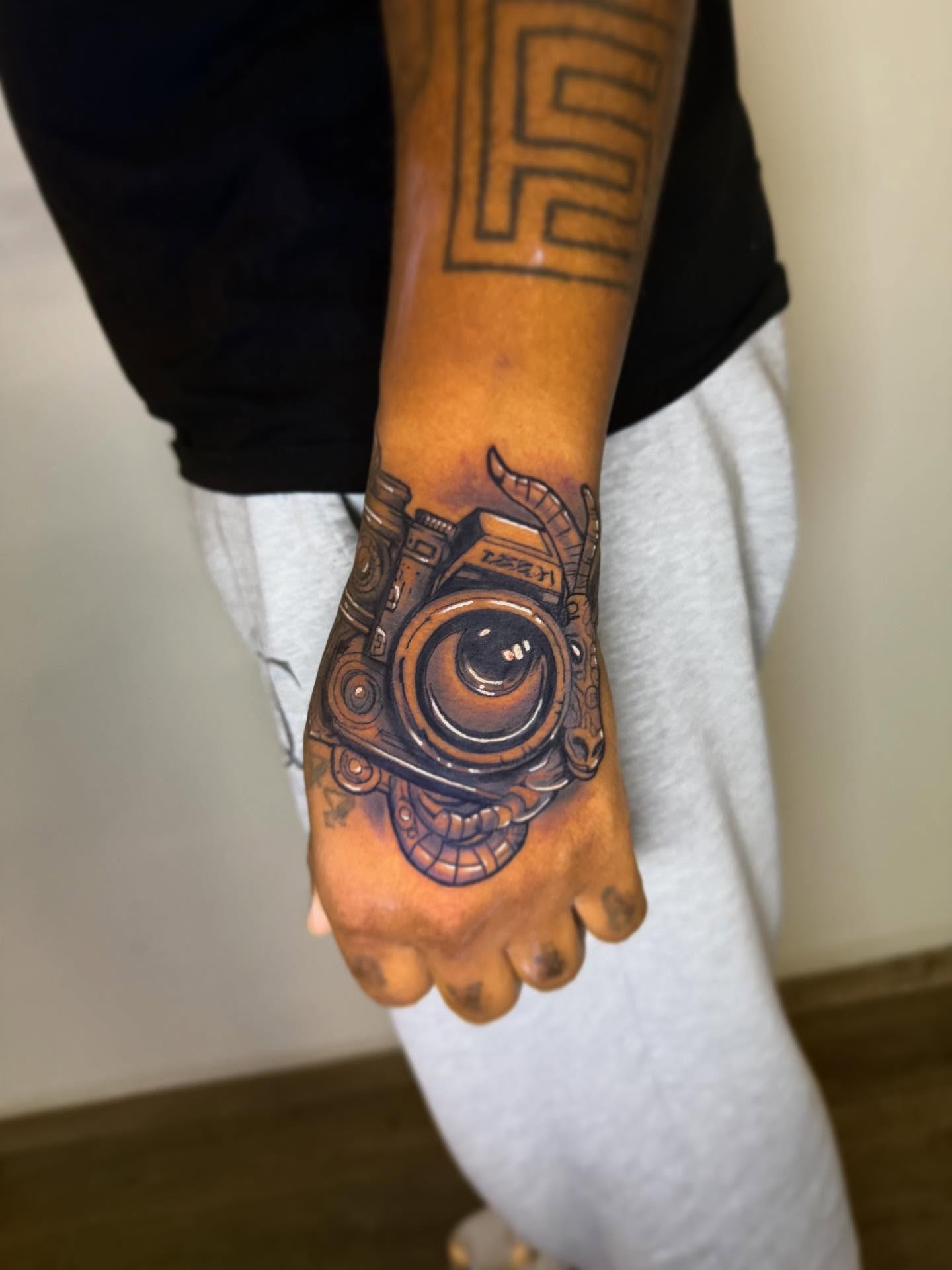 Vintage Camera Hand Tattoo Tattoo Design