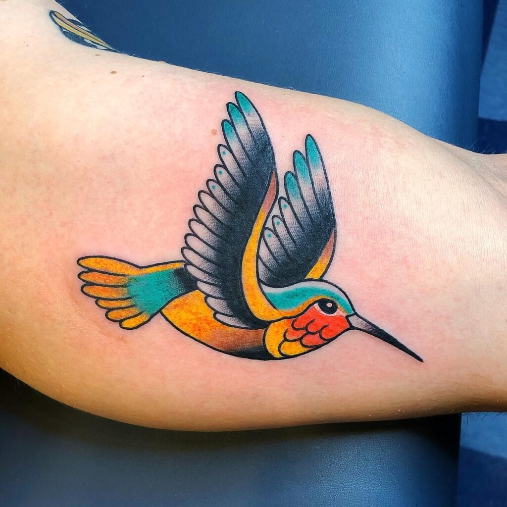 Bold Neo-Traditional Hummingbird Tattoo Tattoo Design