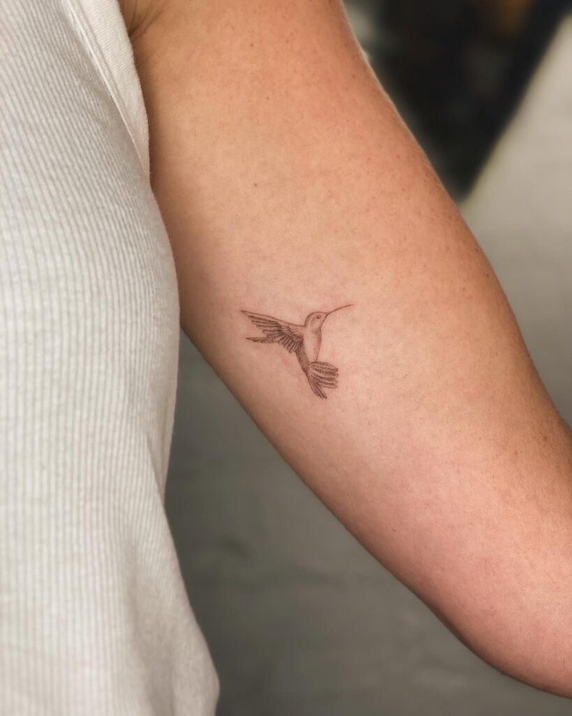 Soft Watercolor Hummingbird Tattoo Tattoo Design