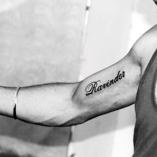 Simple Bicep Name Tattoo Design