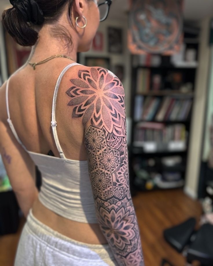 Victorian Bloom Back Design Tattoo Design