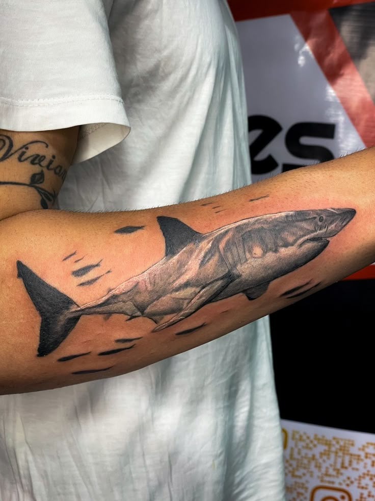 Realistic Shadow Shark with Depth Tattoo Design