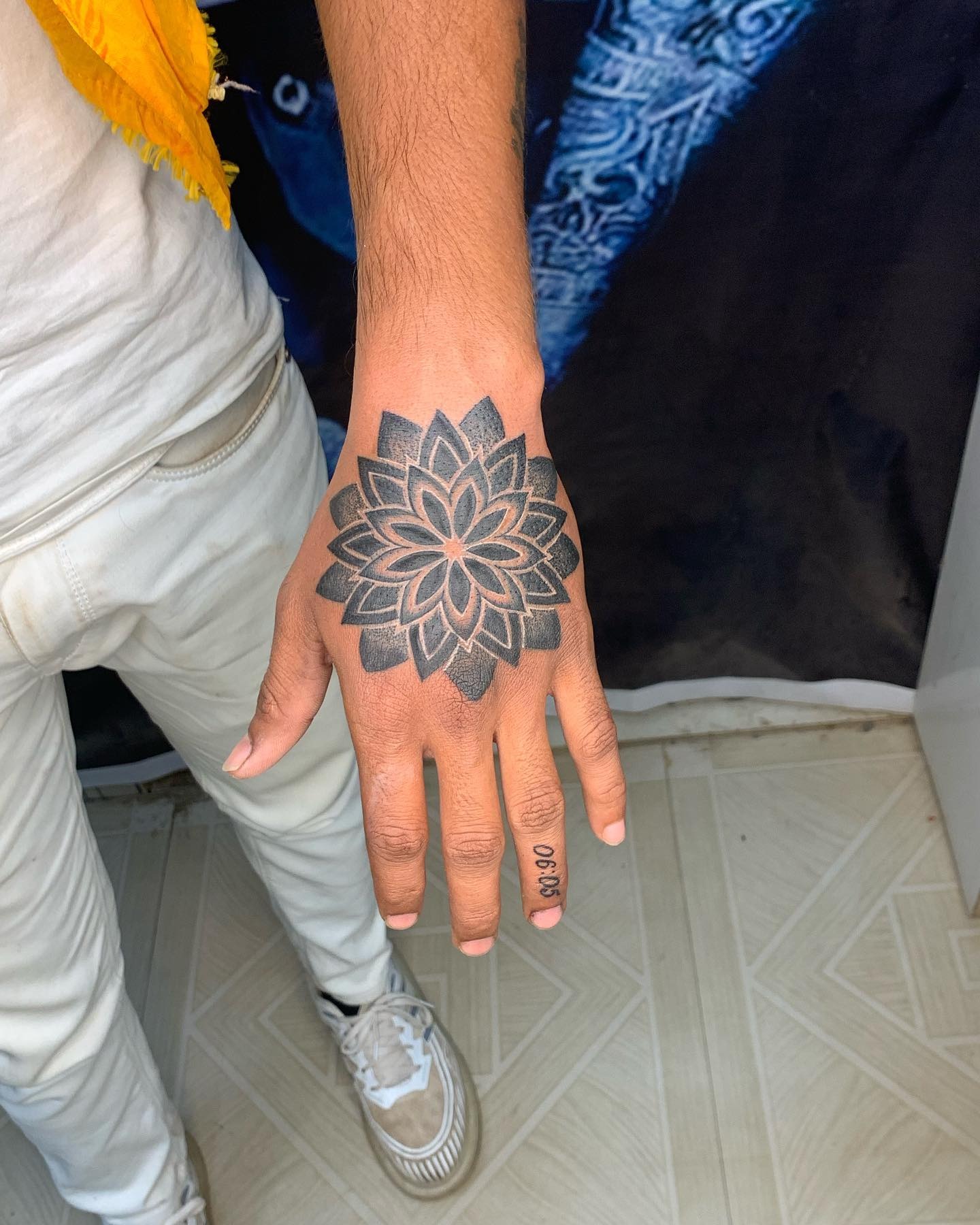 Source –artdivinetattoostudio Tattoo Design