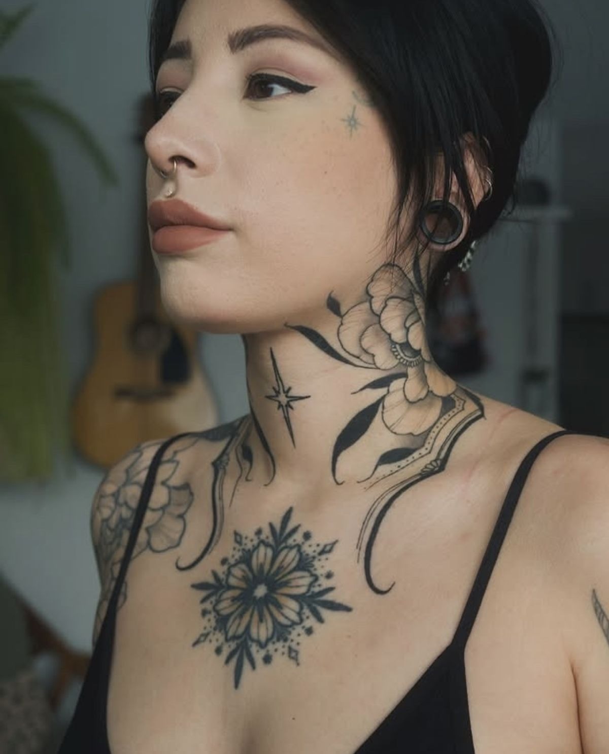 Elegant Floral Star Beautiful Women's Neck Tattoo Tattoo Design
