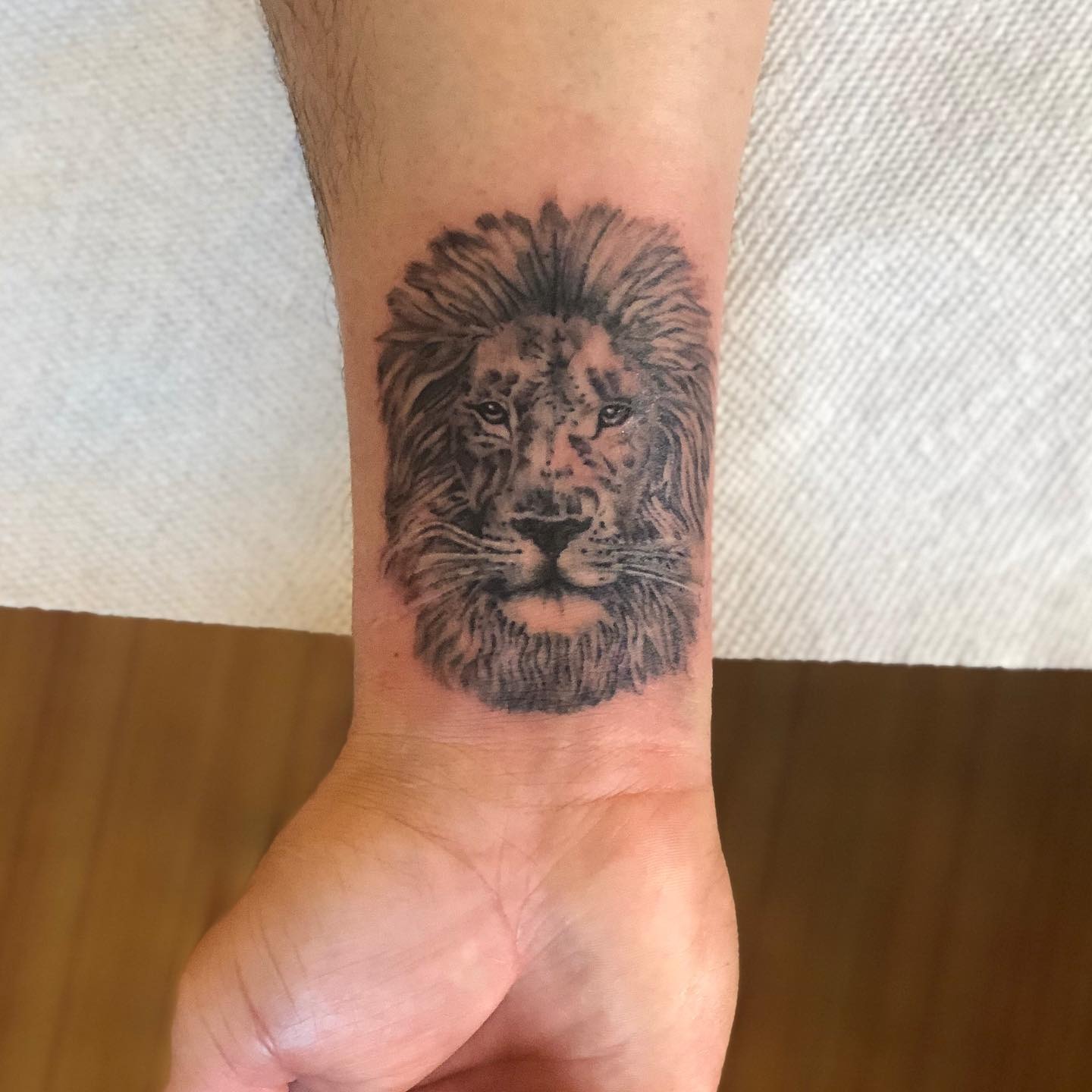 Realistic Lion Head Wrist Tattoo Tattoo Design