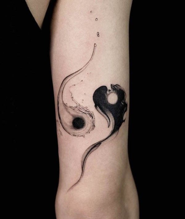 Using a flowing ink motif, the author presents a new variation on the universal Yin-Yang symbol.