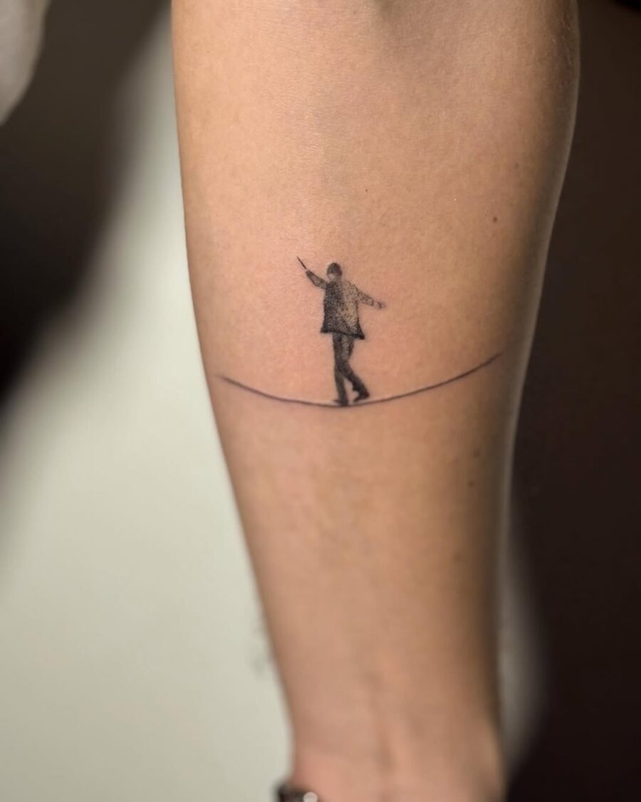 A minimalist tattoo symbolizing balance and mindfulness. Tattoo Design